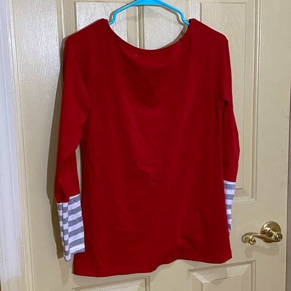 For G & PL Small Red Oh Dear Christmas is Here Long Sleeved Tee - Picture 4 of 6